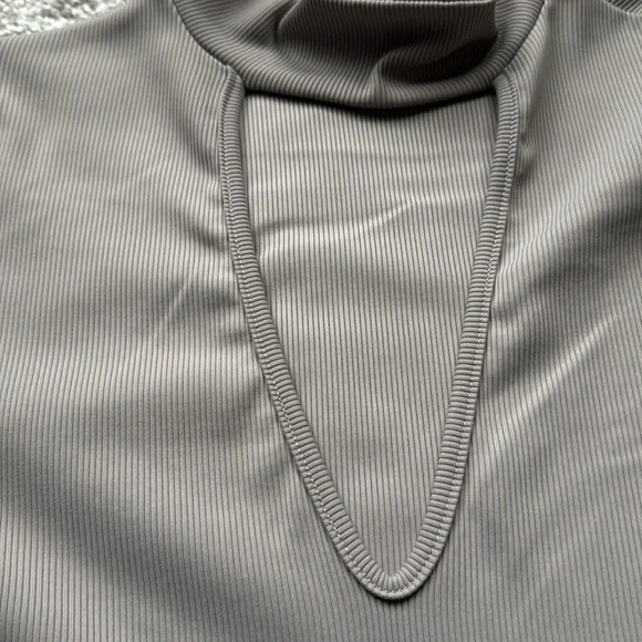 Lulus long sleeve top - Picture 3 of 7